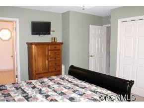 7 Timothy Ln - Photo 14