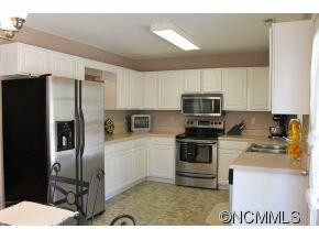 7 Timothy Ln - Photo 4