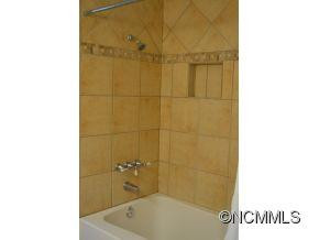 312 Queen Street - Photo 12
