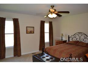 312 Queen Street - Photo 10