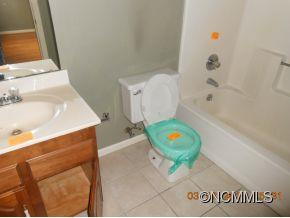 3 Fieldcrest Court - Photo 8