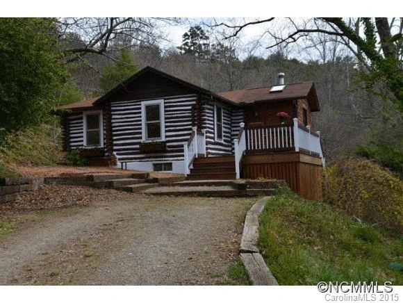 66 Bassett Rd
