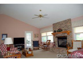 78 Blue Bird Lane - Photo 2