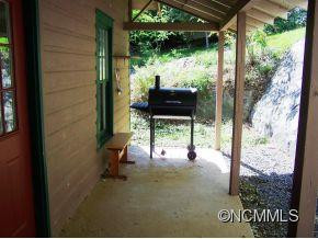 3160 Memorial Highway - Photo 15