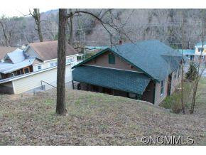 3160 Memorial Highway - Photo 4