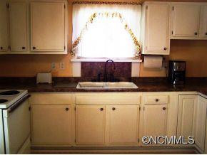 3160 Memorial Highway - Photo 8