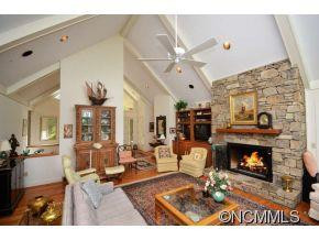 215 Pineholt Lane - Photo 5