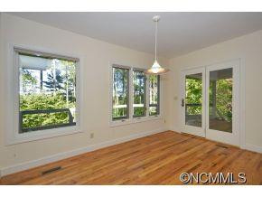 215 Pineholt Lane - Photo 7