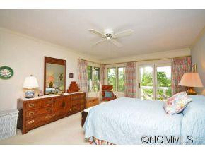 215 Pineholt Lane - Photo 10