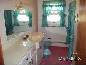 17 Skyline Drive - Photo 9