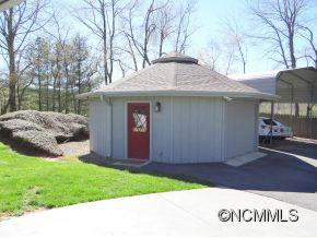 1935 Charlotte Highway - Photo 24
