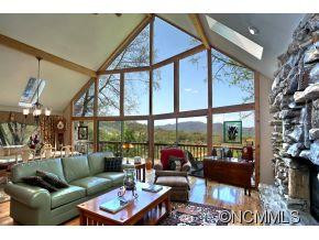 107 Edgewood Drive - Photo 3