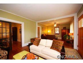76 Vermont - Photo 3