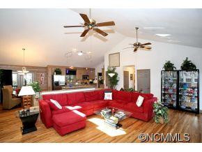 1565 Harrietts Trail - Photo 4