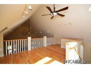 112 Perry Place - Photo 14
