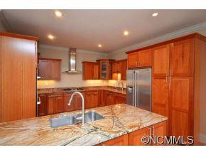 112 Perry Place - Photo 6