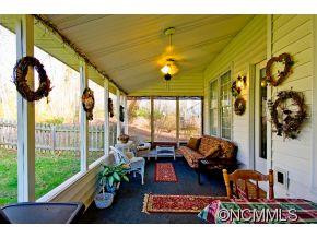 237 Windsor Forest Circle - Photo 16