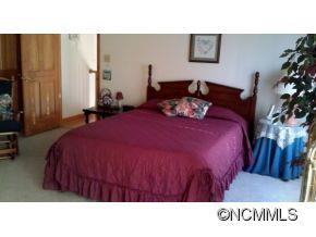 111 Sequoyah Hills Drive - Photo 8