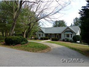19 MEADOWS CIRCLE - Photo 2