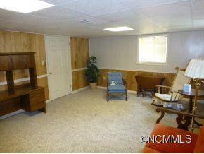 19 MEADOWS CIRCLE - Photo 17