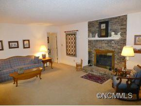 19 MEADOWS CIRCLE - Photo 4