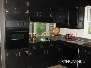 150 Burke Street - Photo 12