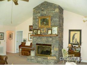 941 Eagles Court - Photo 5