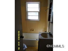 110 Devlin Street - Photo 11