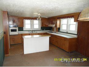 110 Devlin Street - Photo 4