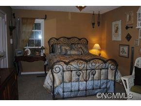 28 Glen Cove Rd - Photo 16