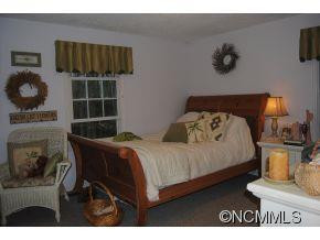 28 Glen Cove Rd - Photo 17