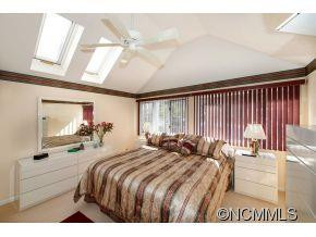 104 Delphi Terrace - Photo 12