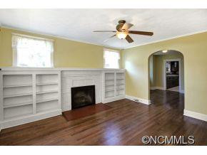 71 Lincoln Ave - Photo 2