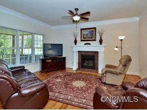 7 WHITLEIGH COURT - Photo 5