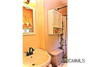  - Photo 13