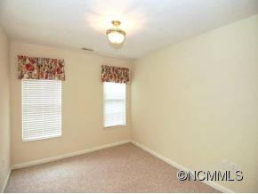 11 STONEBRIDGE DRIVE - Photo 10