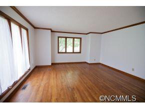 125 Churchill Downs Drive - Photo 3
