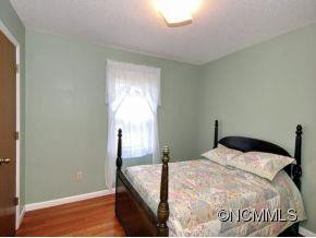 114 PONDVIEW DRIVE - Photo 11