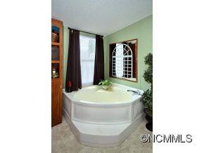 16 Saint Matthews Drive - Photo 11