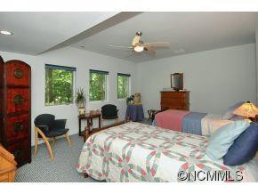 544 Paradise Lane - Photo 14