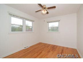 203 Oak Grove Road - Photo 19