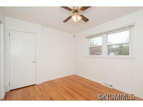 203 Oak Grove Road - Photo 20