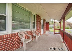 203 Oak Grove Road - Photo 4