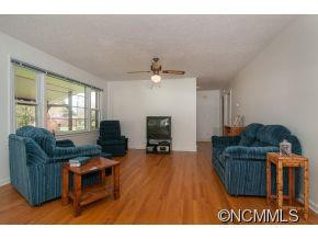 203 Oak Grove Road - Photo 6