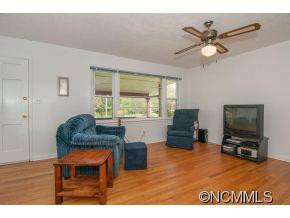 203 Oak Grove Road - Photo 7