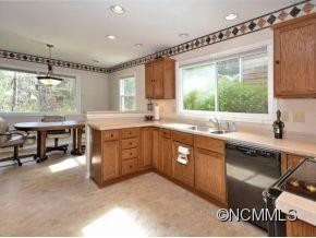 107 LAUREL SUMMIT DR - Photo 5