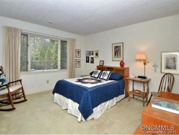464 Crowfields Drive - Photo 12