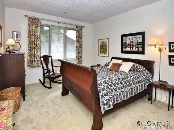 464 Crowfields Drive - Photo 14