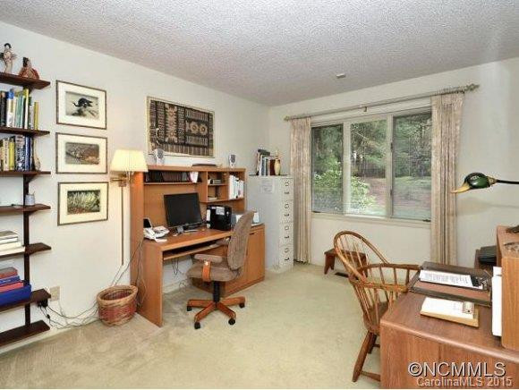 464 Crowfields Drive - Photo 16