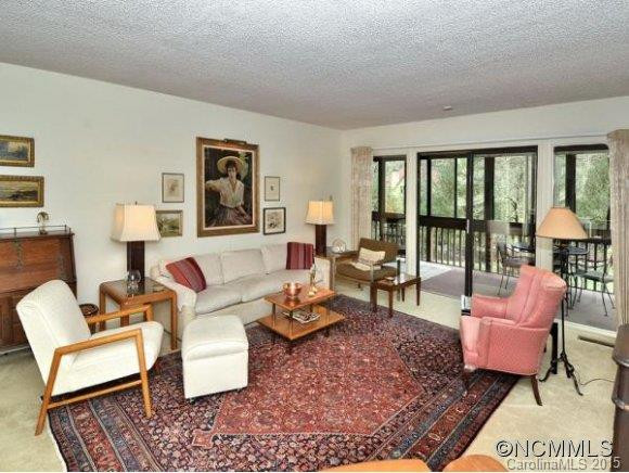 464 Crowfields Drive - Photo 4